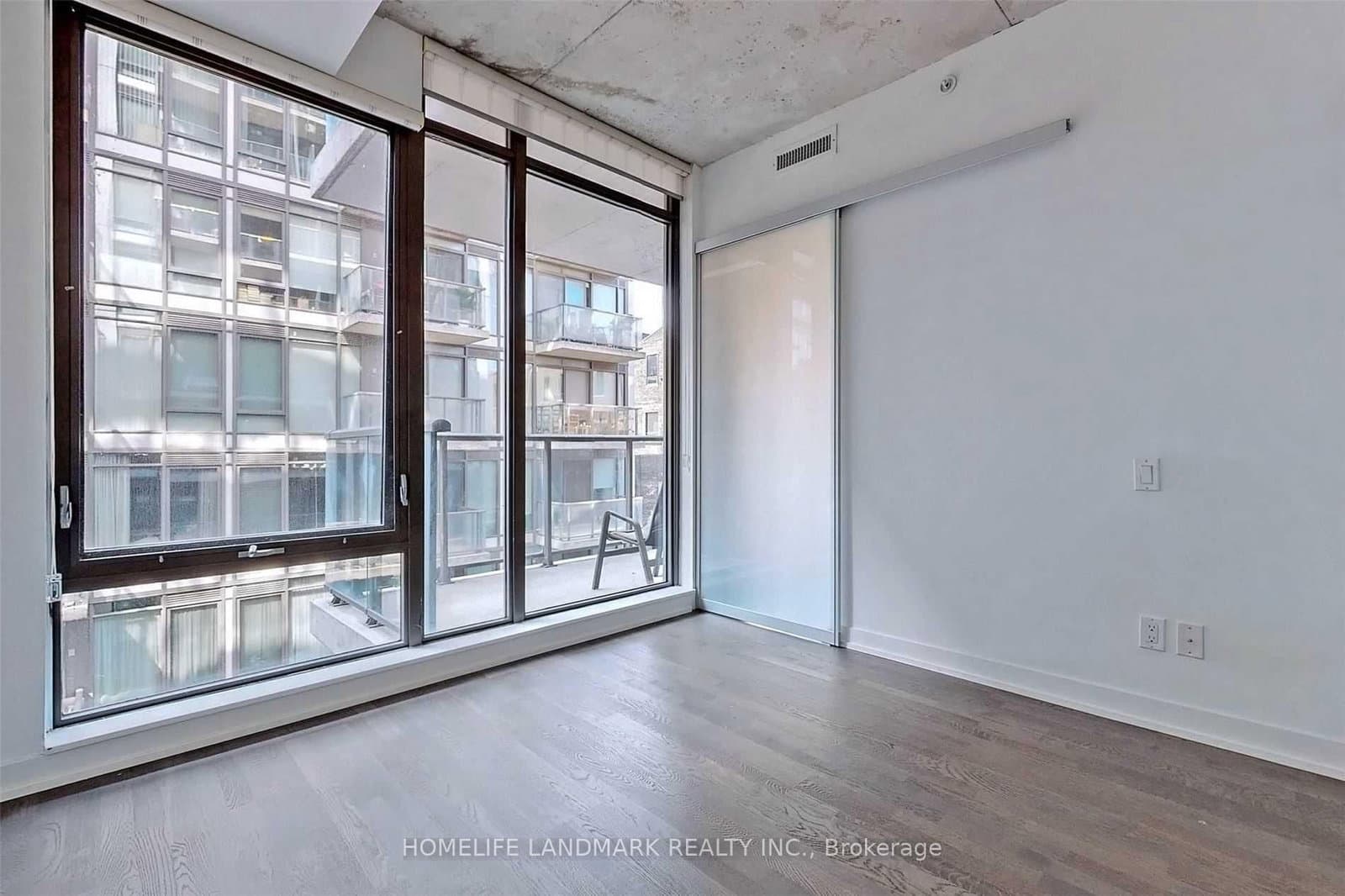 461 Adelaide Street W, Unit 437 thumbnail 17