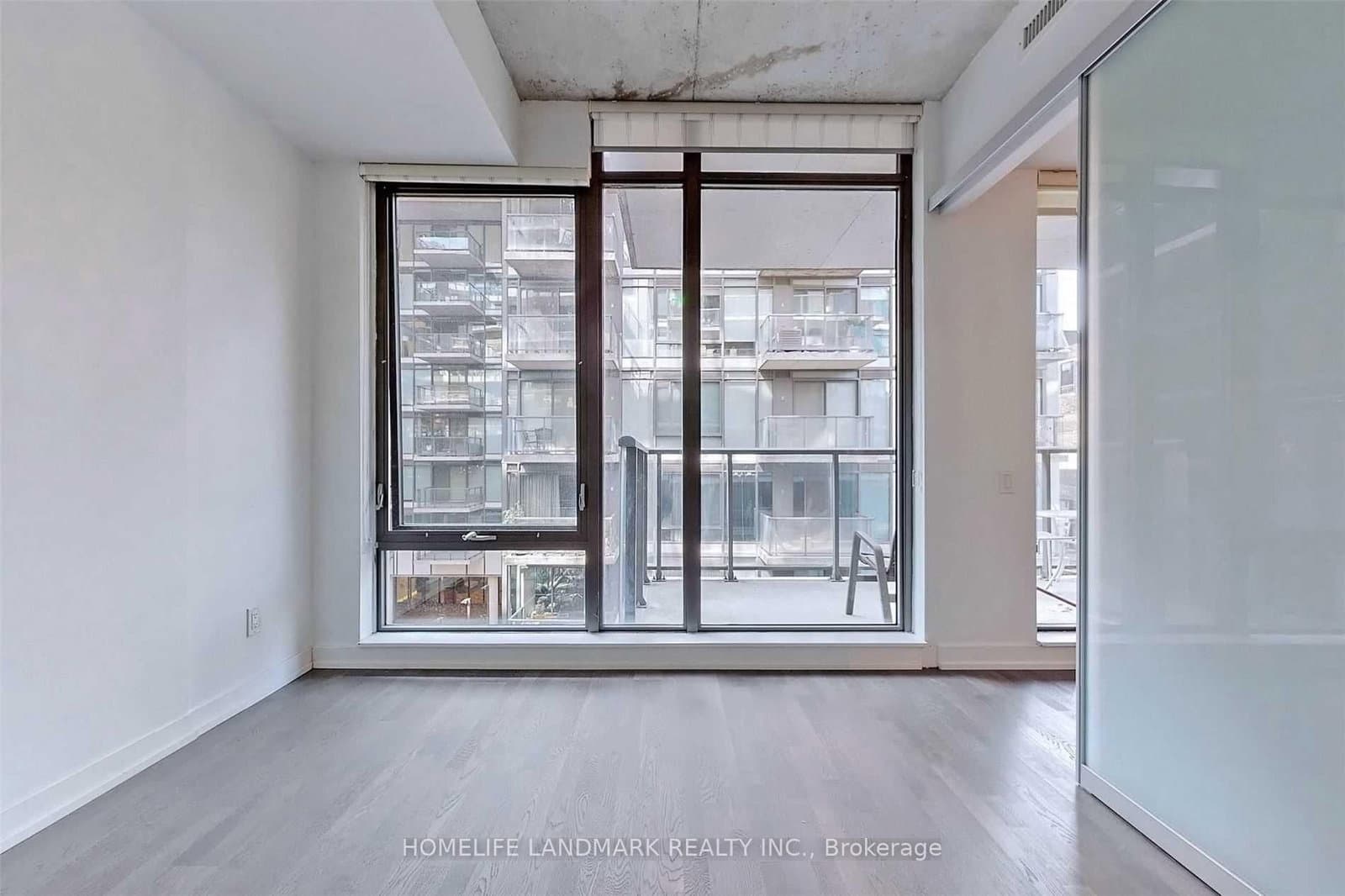 461 Adelaide Street W, Unit 437 thumbnail 18