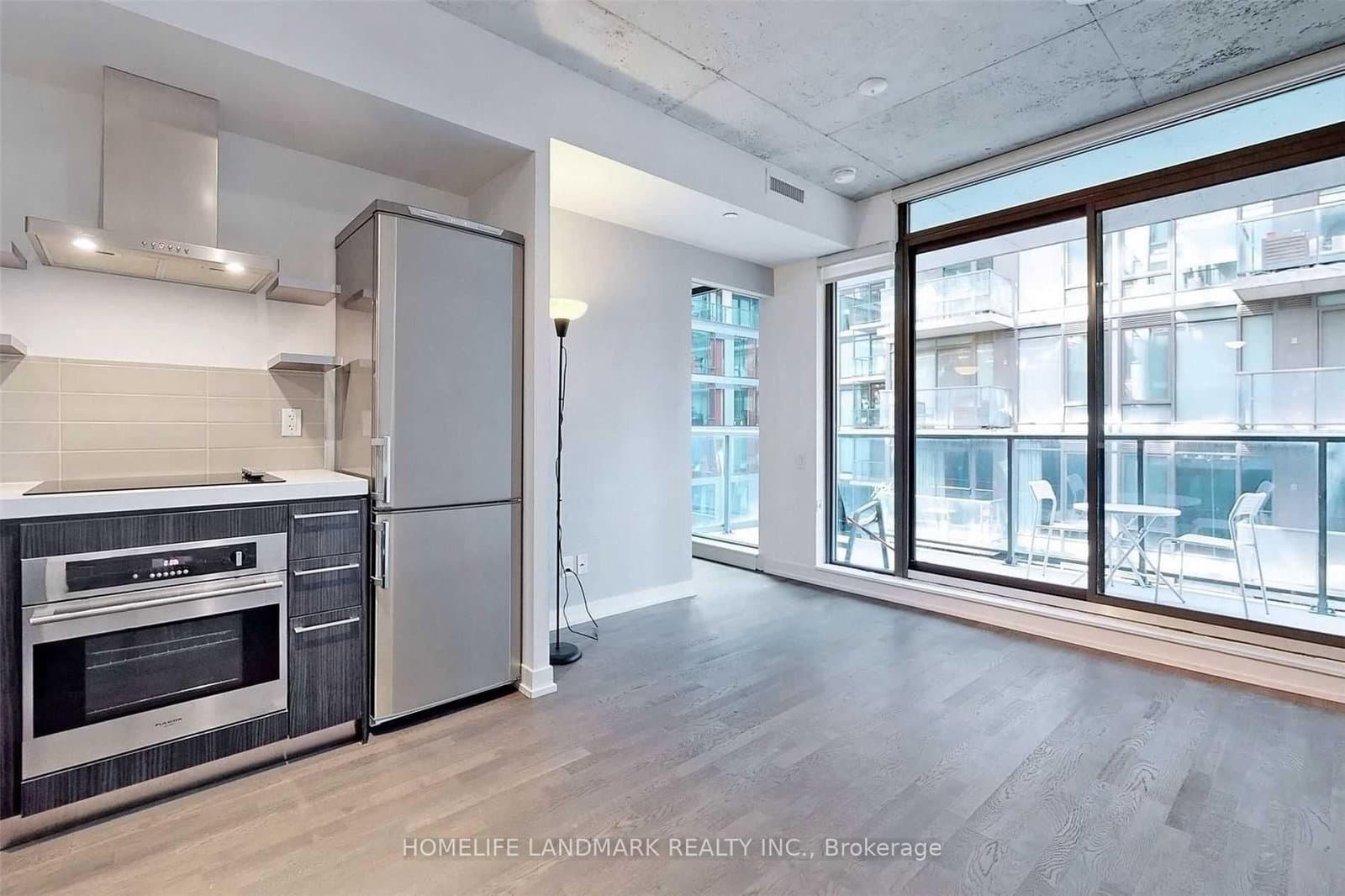 461 Adelaide Street W, Unit 437 thumbnail 5