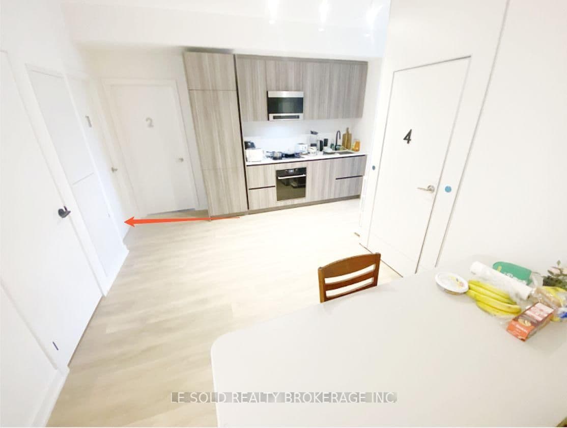 127 Broadway Avenue, Unit 711 Master Bedroom thumbnail 2