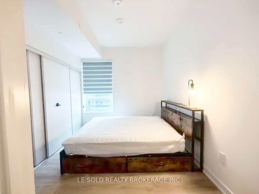 127 Broadway Avenue, Unit 711 Master Bedroom thumbnail 5