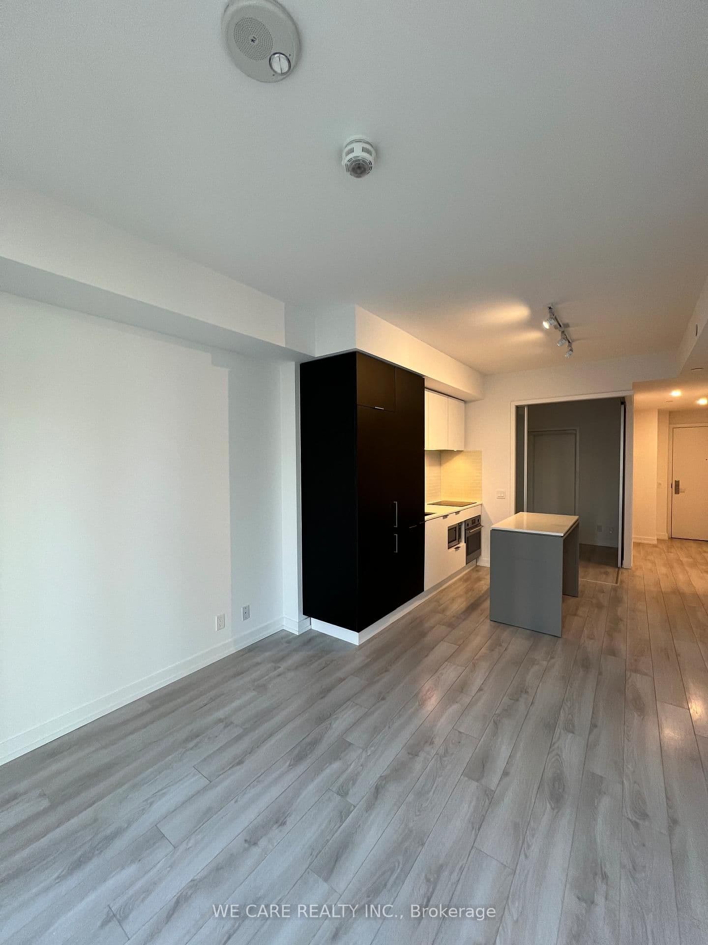 33 Helendale Avenue, Unit 1407 thumbnail 11