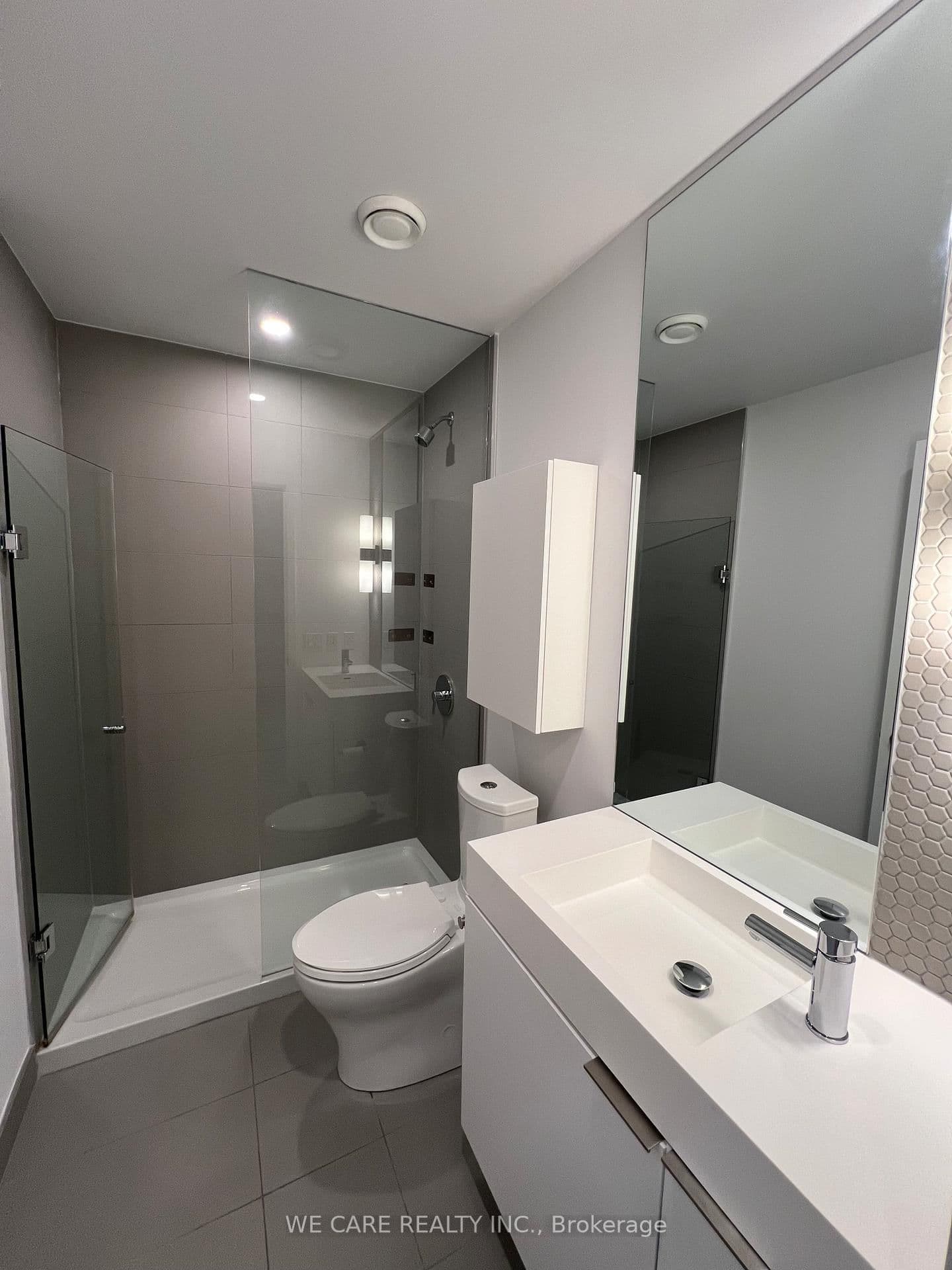 33 Helendale Avenue, Unit 1407 thumbnail 13