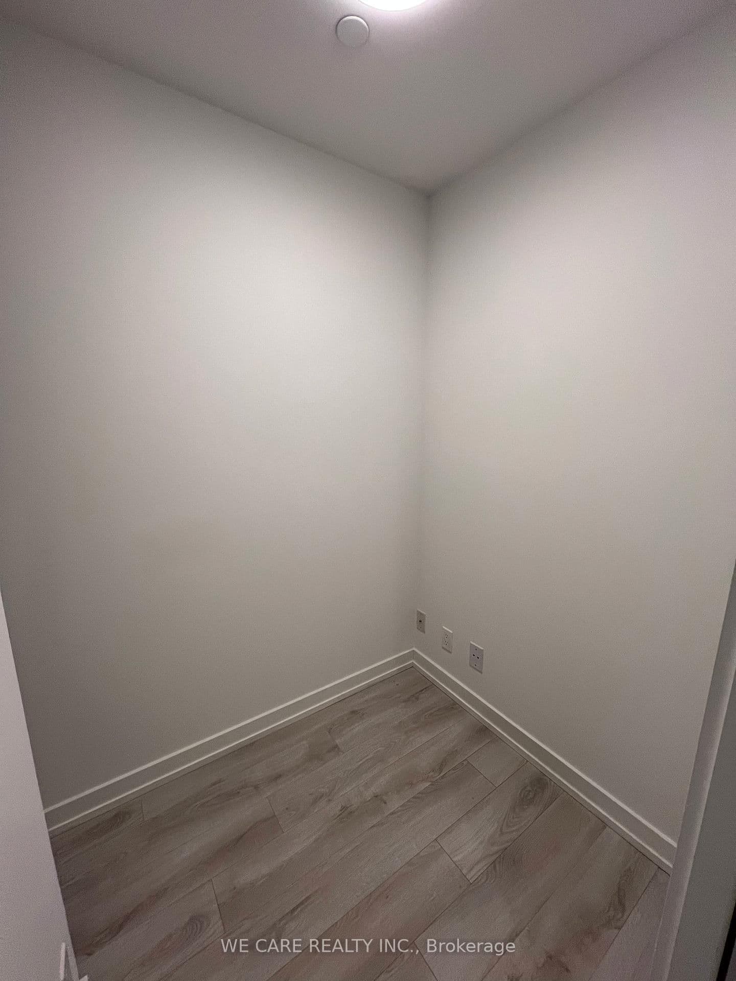 33 Helendale Avenue, Unit 1407 thumbnail 4