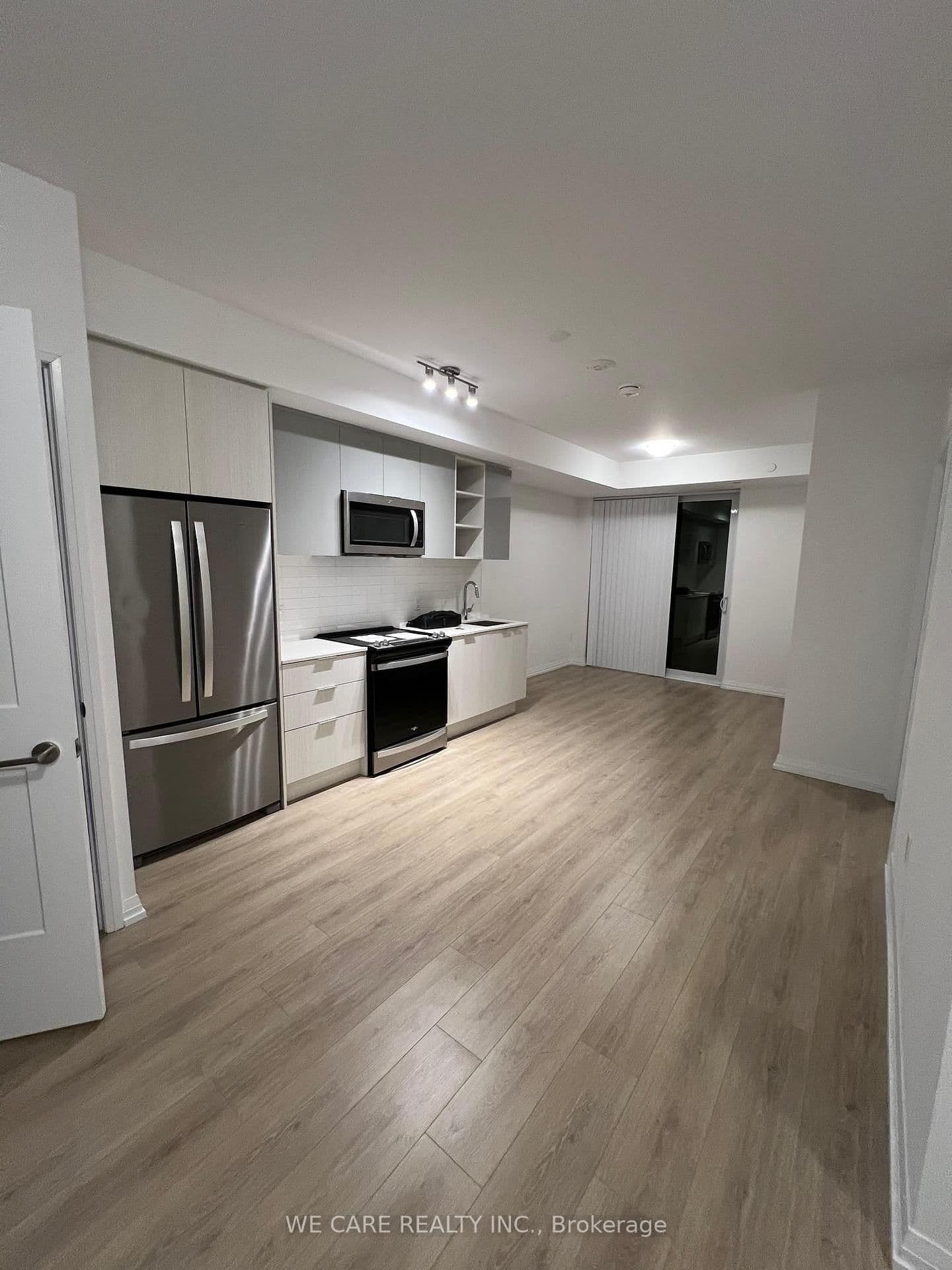 50 Dunfield Avenue, Unit 614 thumbnail 3
