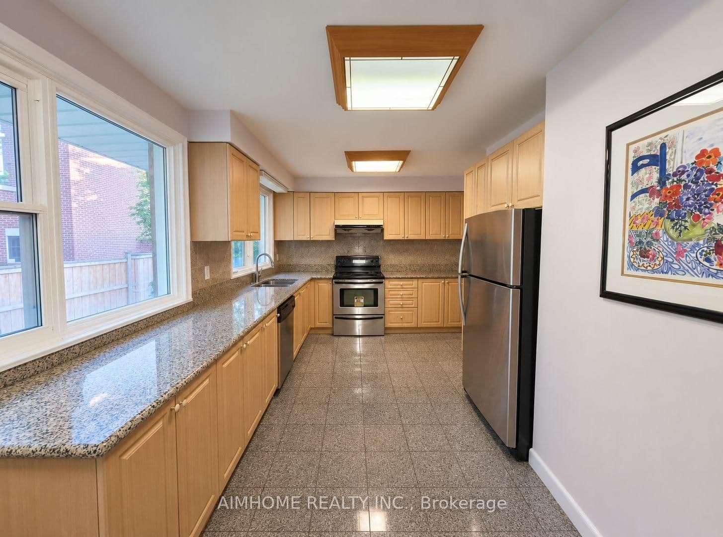 25 Burbank Drive thumbnail 3
