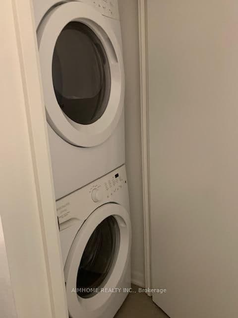 9 Bogert Avenue, Unit 804 thumbnail 12