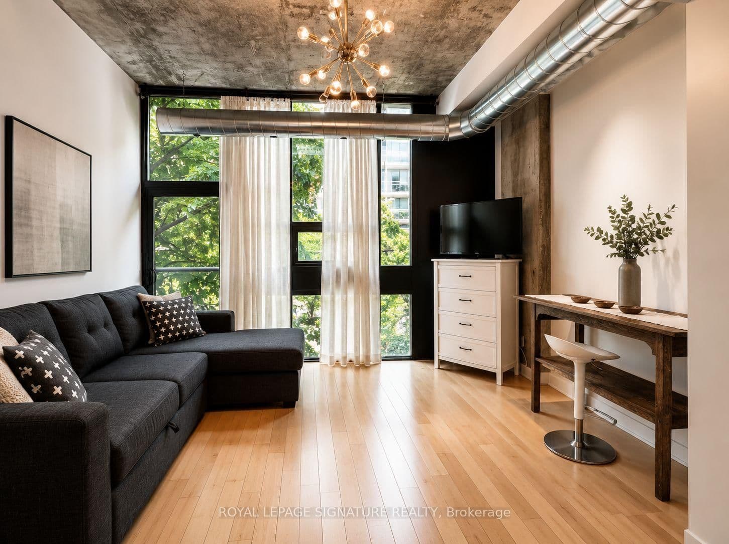 60 Bathurst Street, Unit 210 thumbnail 5