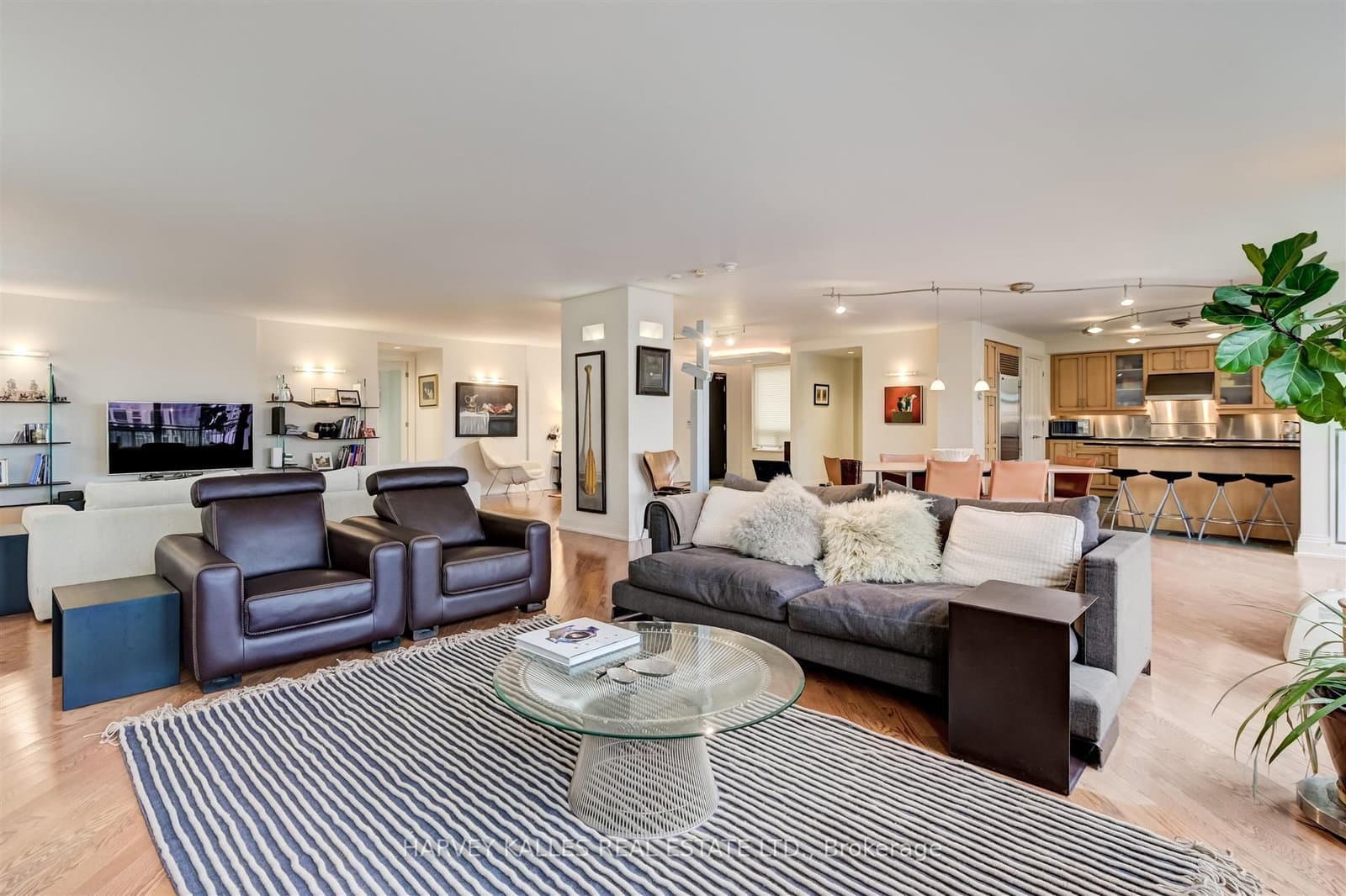 99 Avenue Road, Unit 708 thumbnail 10