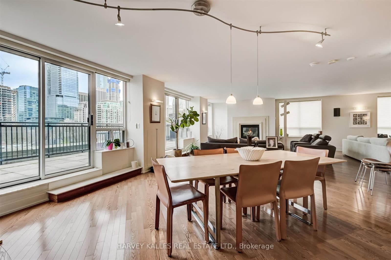 99 Avenue Road, Unit 708 thumbnail 12