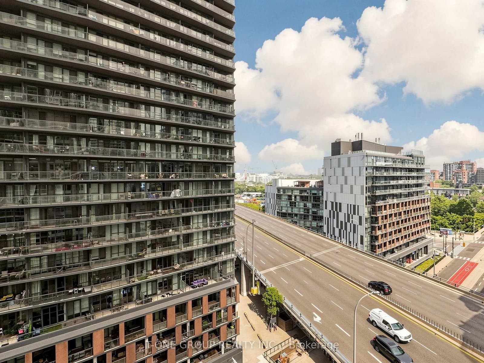 19 Bathurst Street, Unit 1502 thumbnail 26