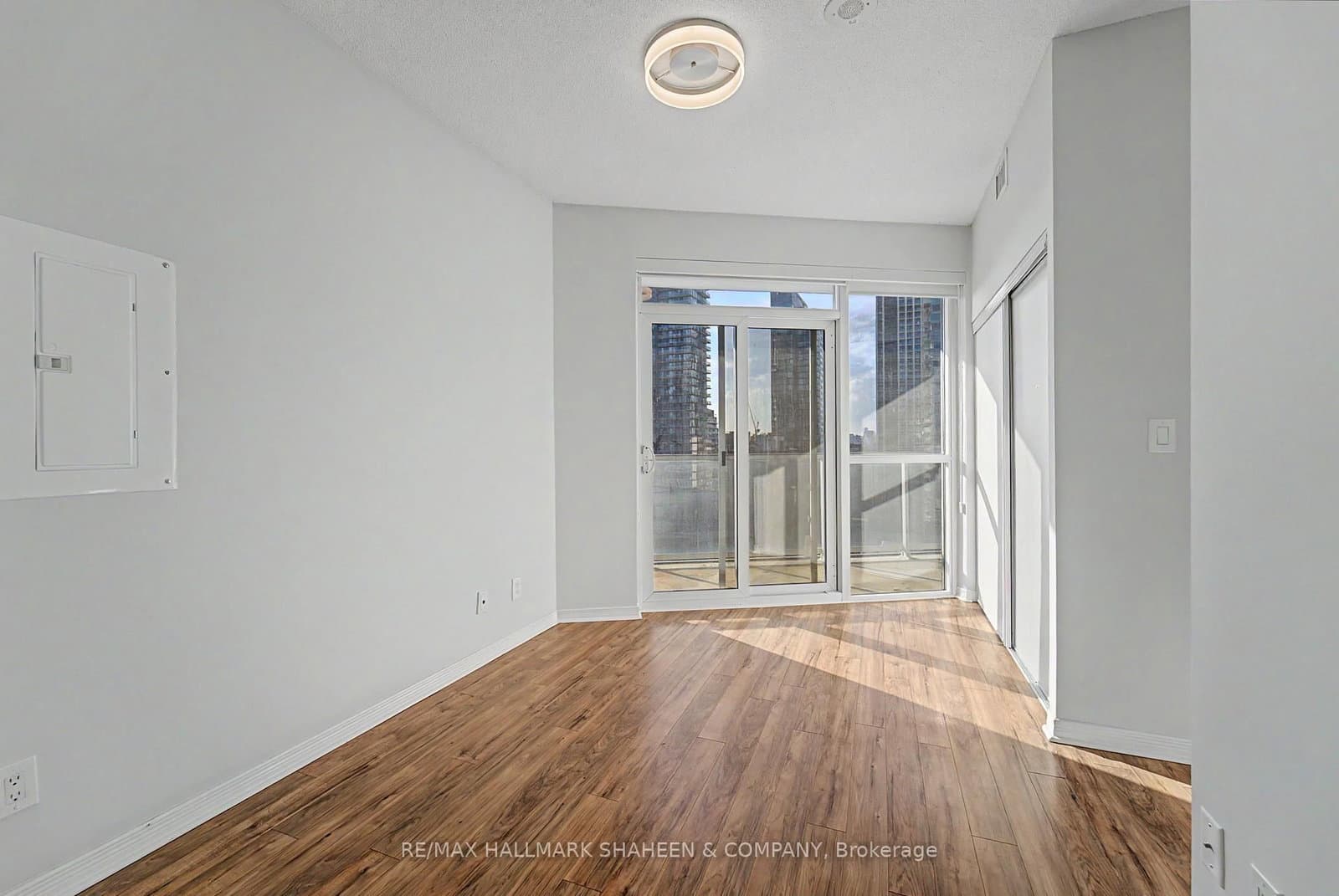 352 Front Street W, Unit 1815 thumbnail 24