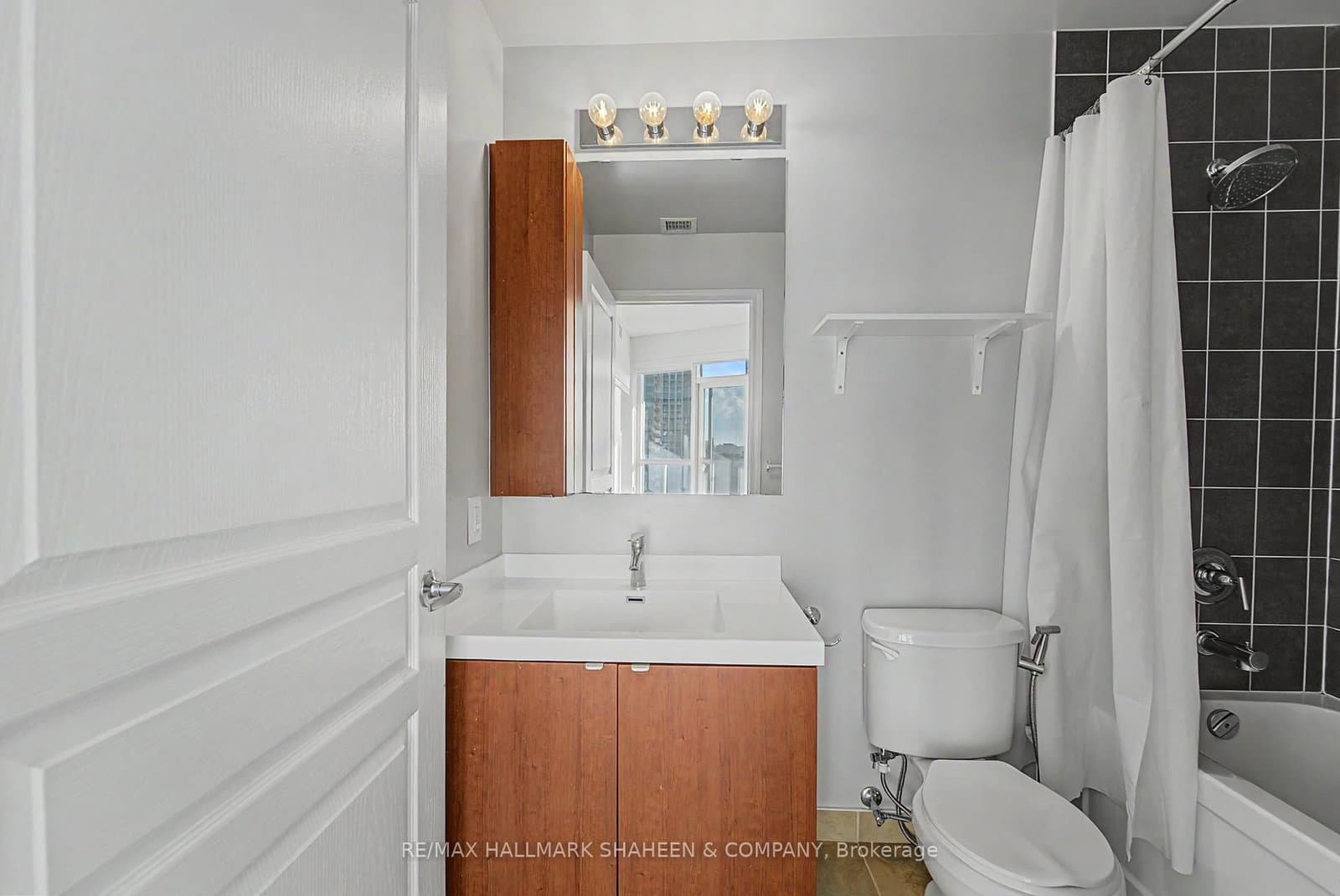 352 Front Street W, Unit 1815 thumbnail 27
