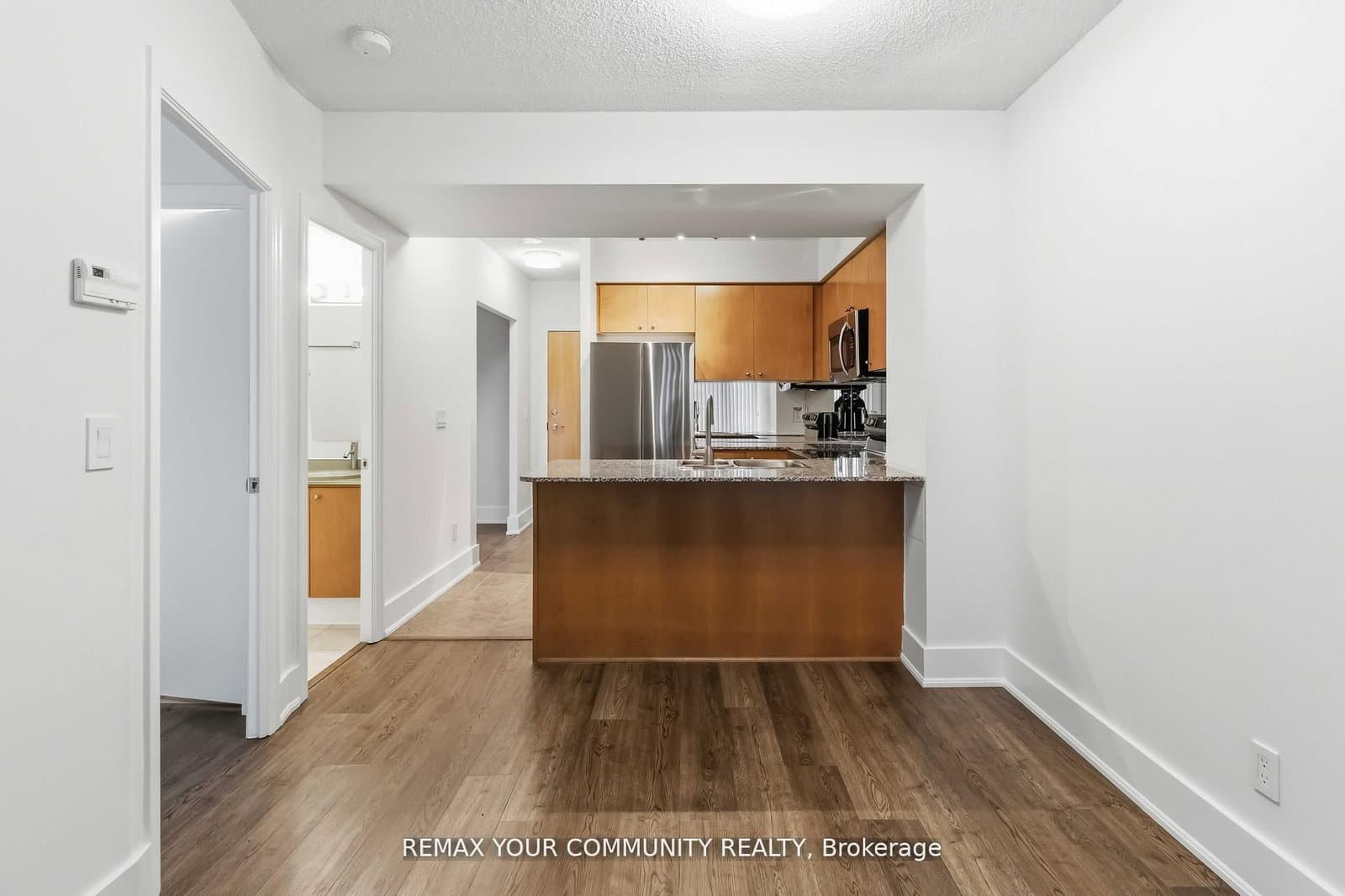 8 Scollard Street, Unit 606 thumbnail 11