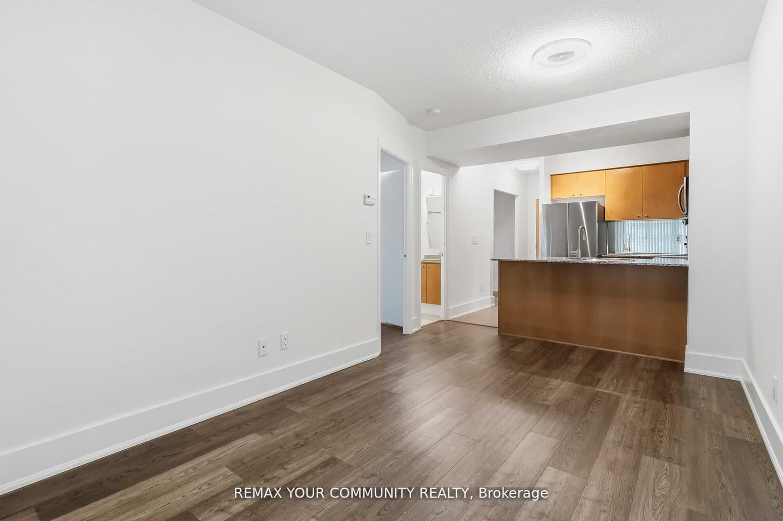 8 Scollard Street, Unit 606 thumbnail 12