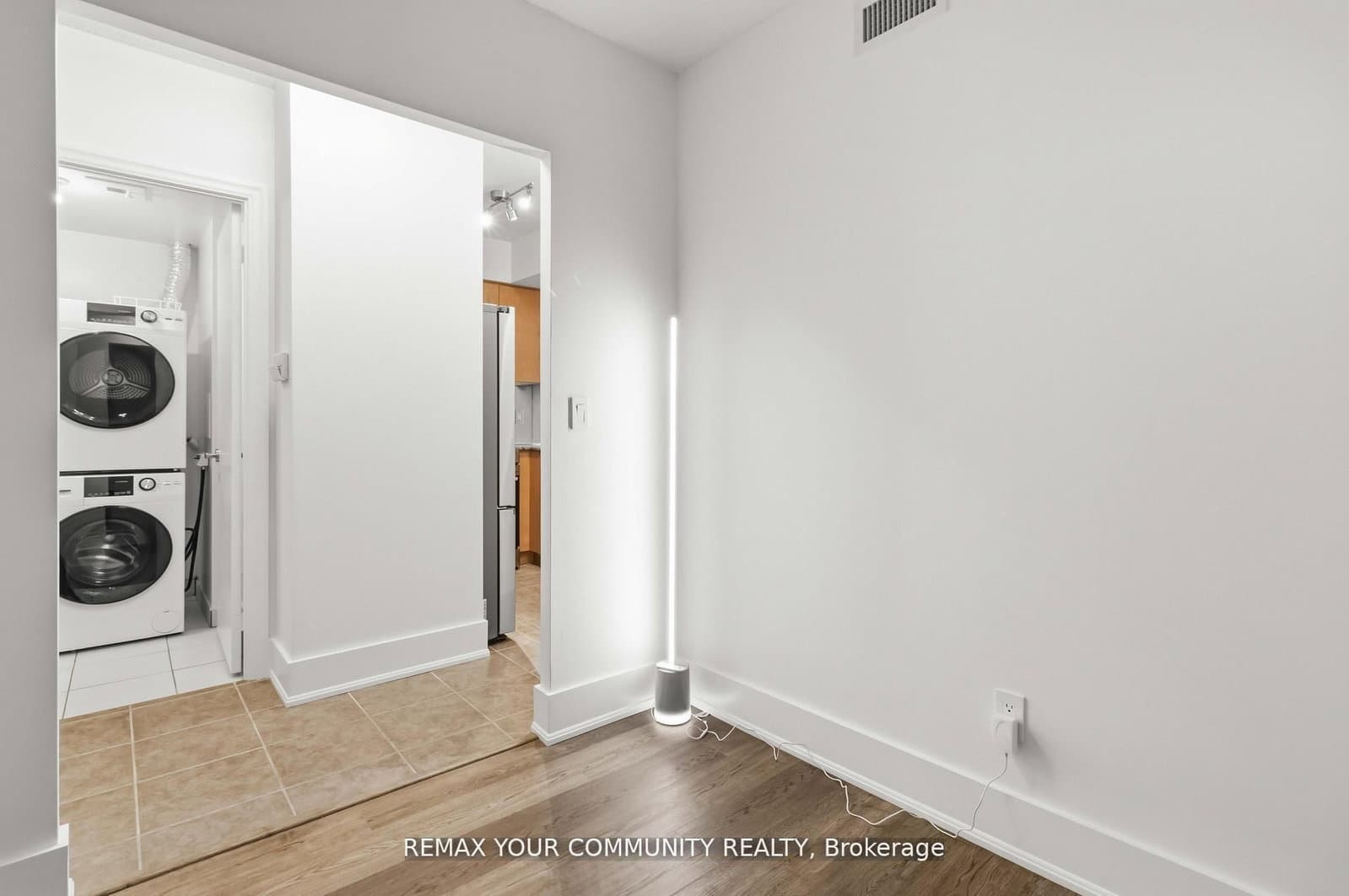 8 Scollard Street, Unit 606 thumbnail 16