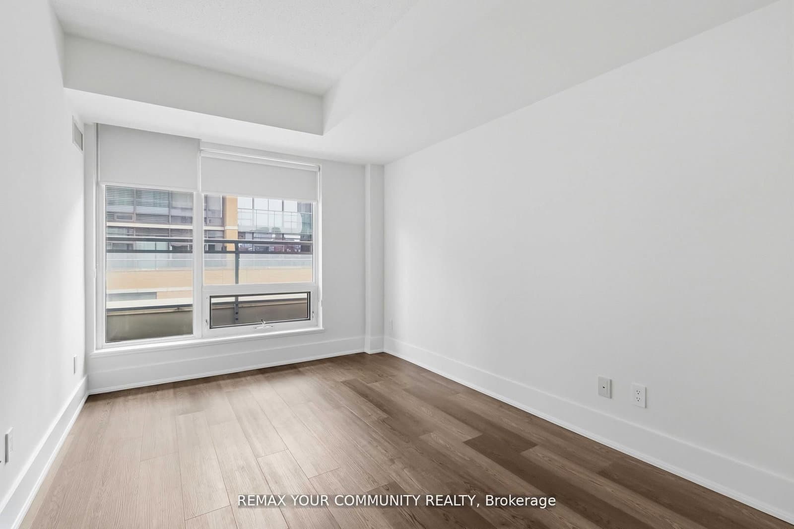 8 Scollard Street, Unit 606 thumbnail 18