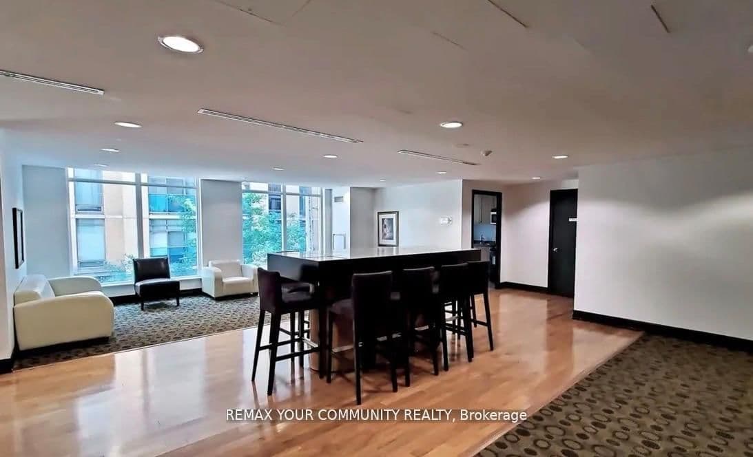 8 Scollard Street, Unit 606 thumbnail 28