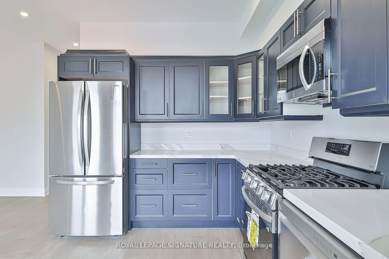 60 Belvidere Avenue, Unit Main thumbnail 5