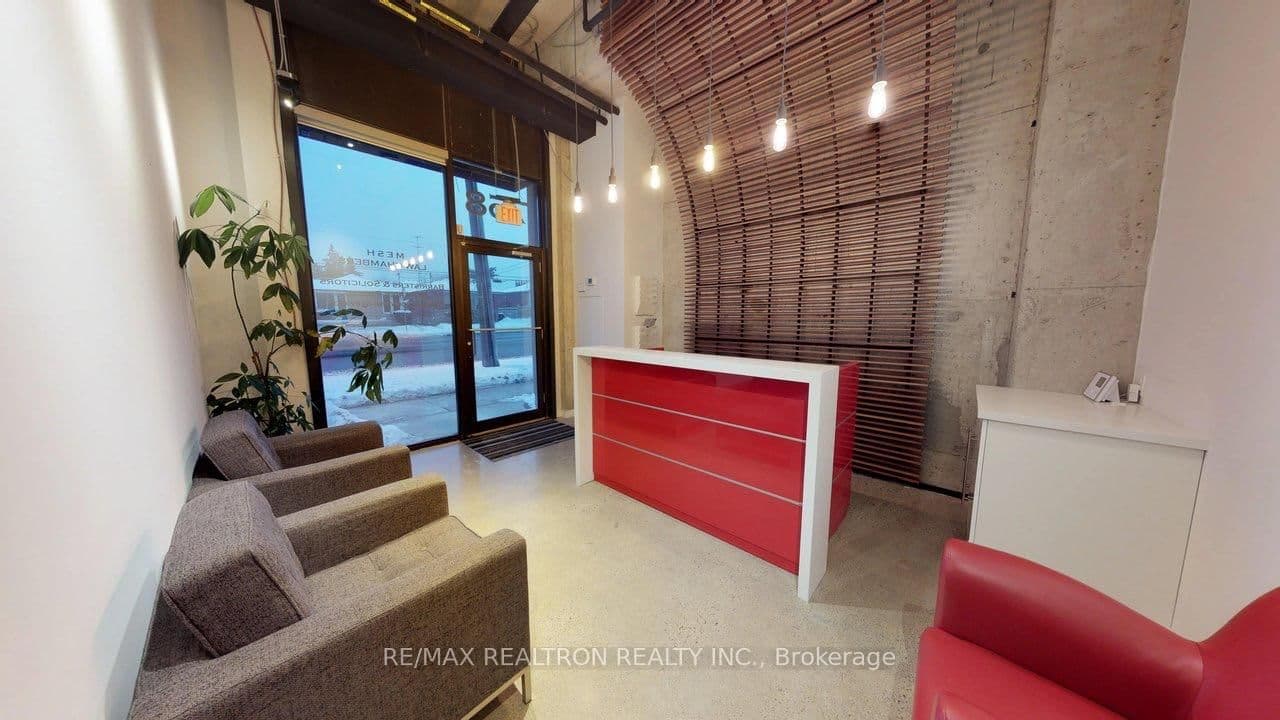 758 Sheppard Avenue W - Image 1