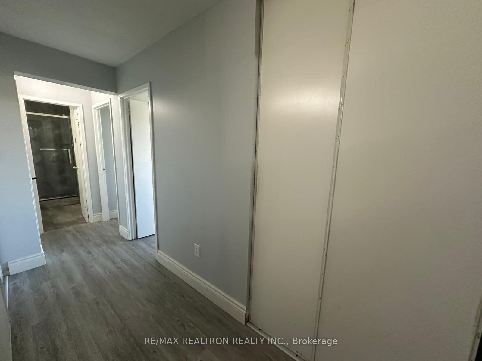 100 Leeward Glenway, Unit 1401 thumbnail 13