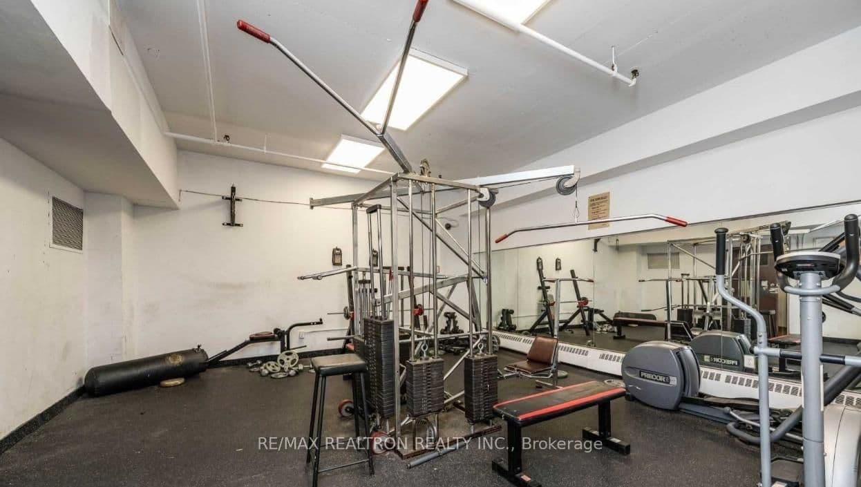 100 Leeward Glenway, Unit 1401 thumbnail 17
