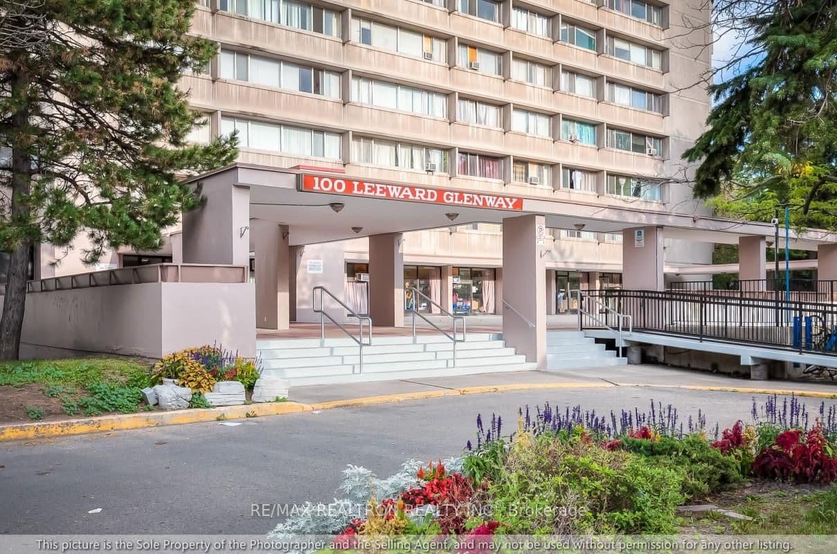 100 Leeward Glenway, Unit 1401 thumbnail 2