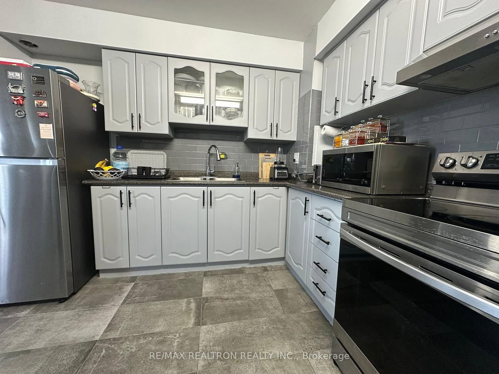100 Leeward Glenway, Unit 1401 thumbnail 8