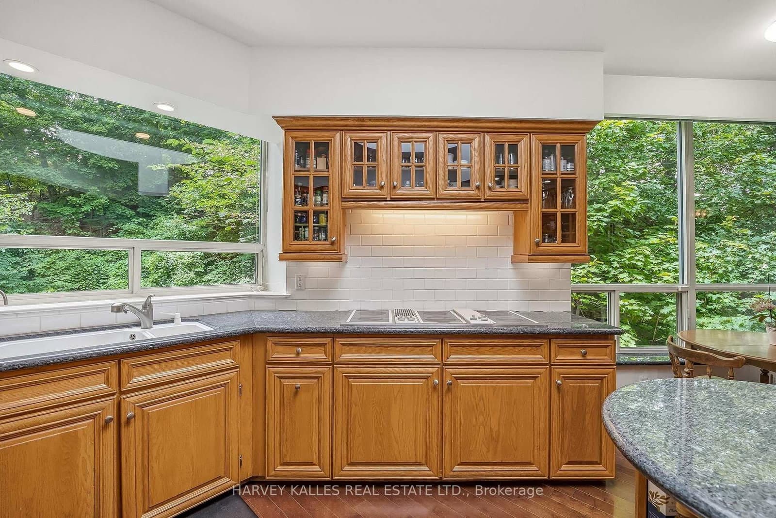 3800 Yonge Street, Unit PH16 thumbnail 11