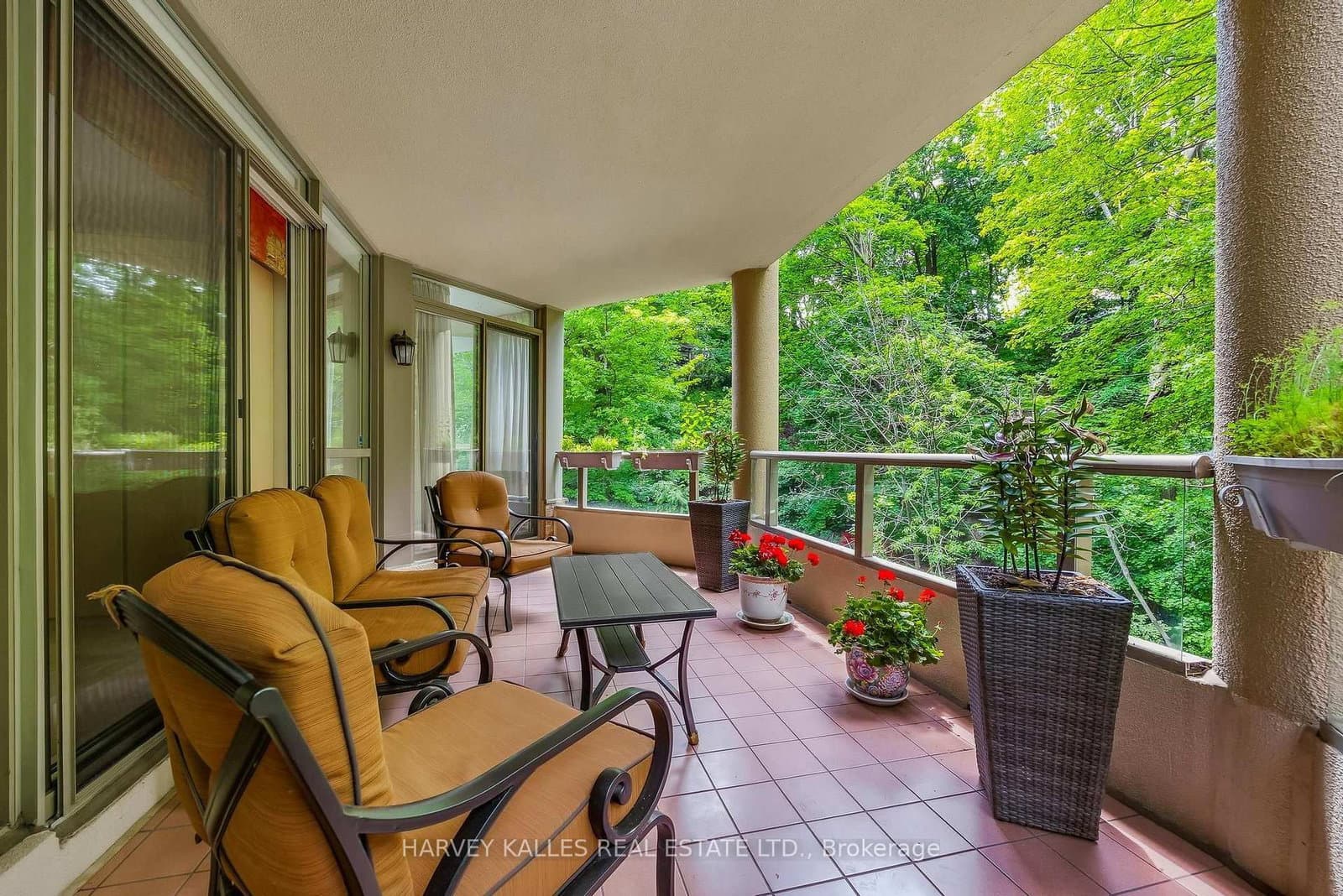 3800 Yonge Street, Unit PH16 thumbnail 22