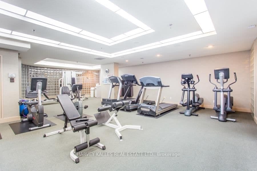 3800 Yonge Street, Unit PH16 thumbnail 41