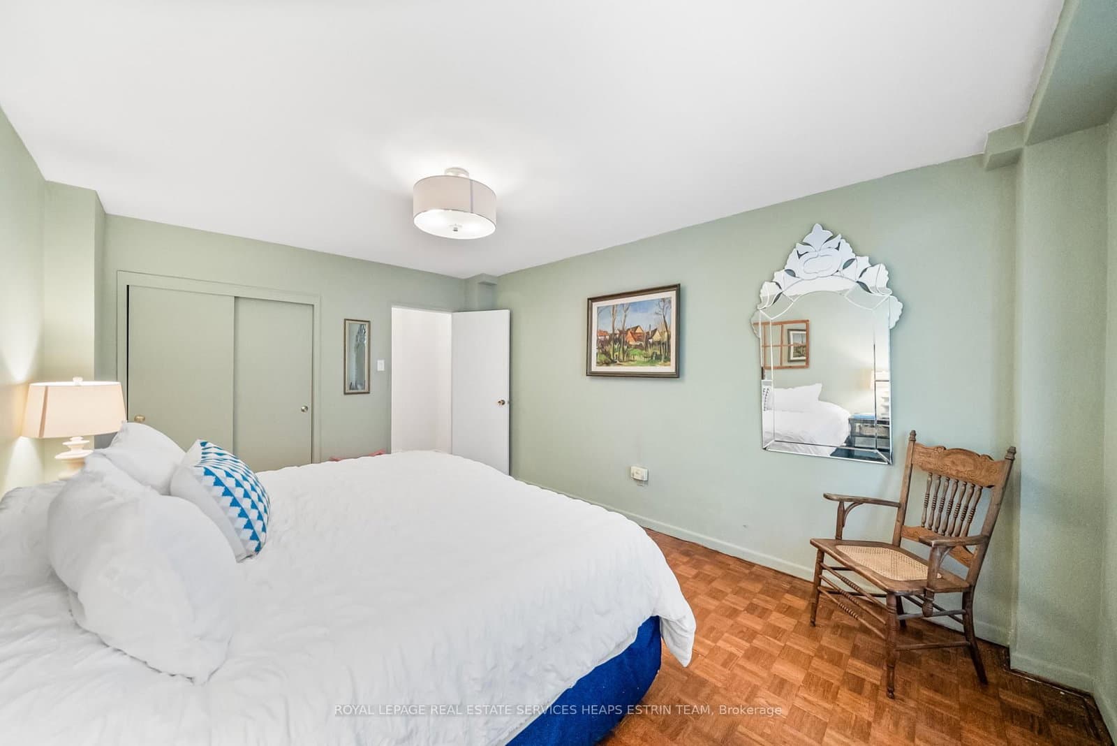 581 Avenue Road, Unit 204 thumbnail 12