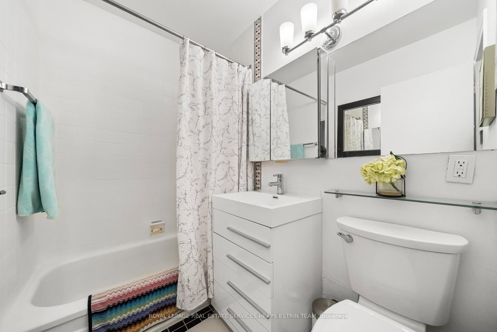 581 Avenue Road, Unit 204 thumbnail 13