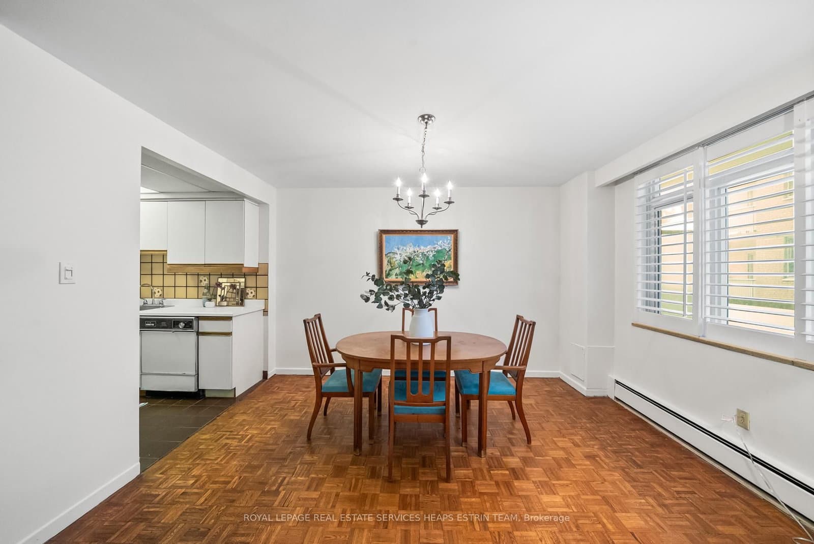 581 Avenue Road, Unit 204 thumbnail 5