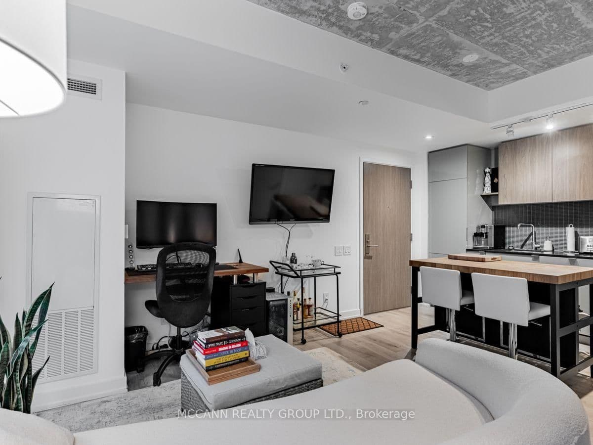 161 Roehampton Avenue, Unit 332 thumbnail 13