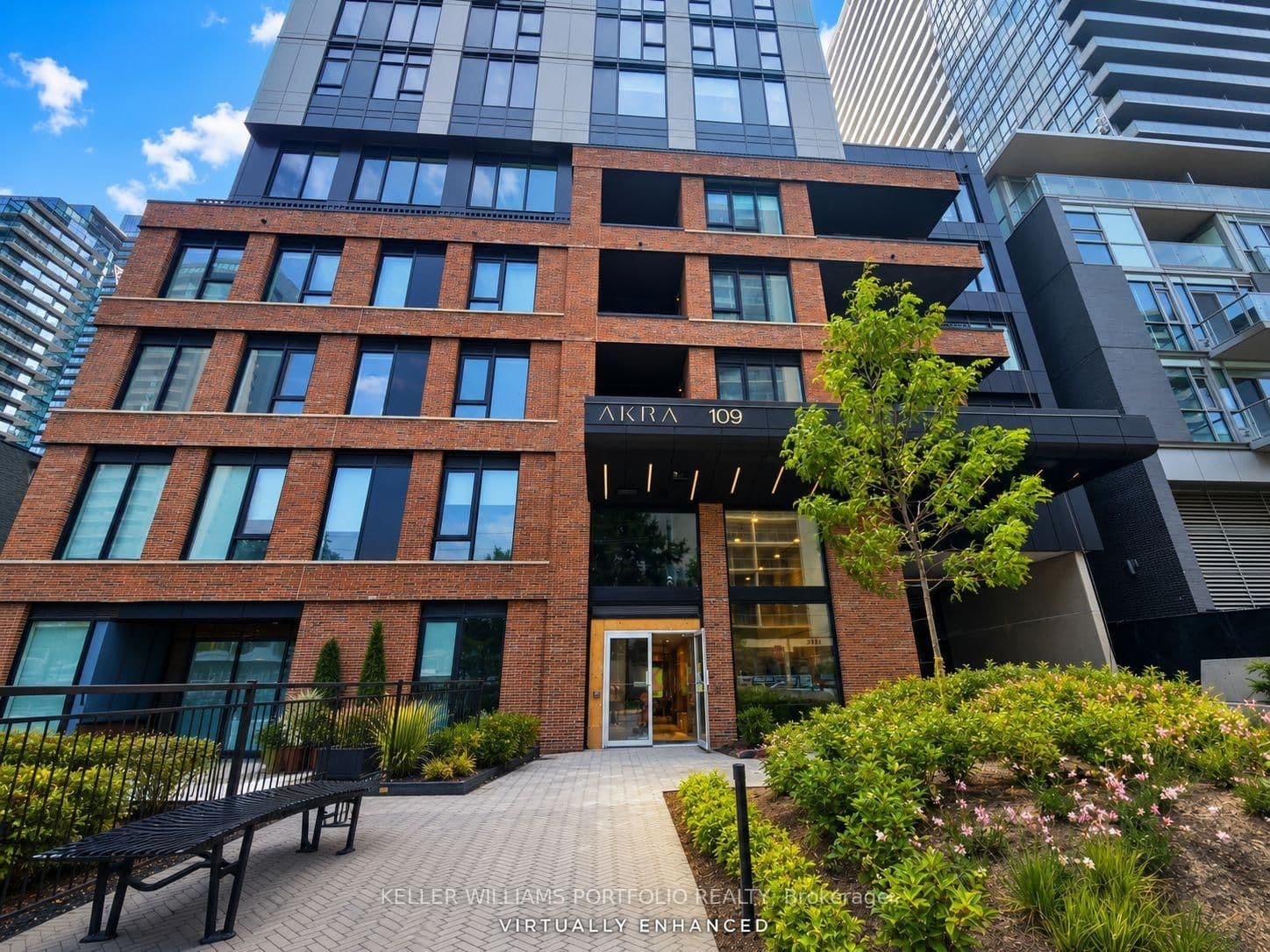 109 Erskine Avenue, Unit 1106 - Image 1