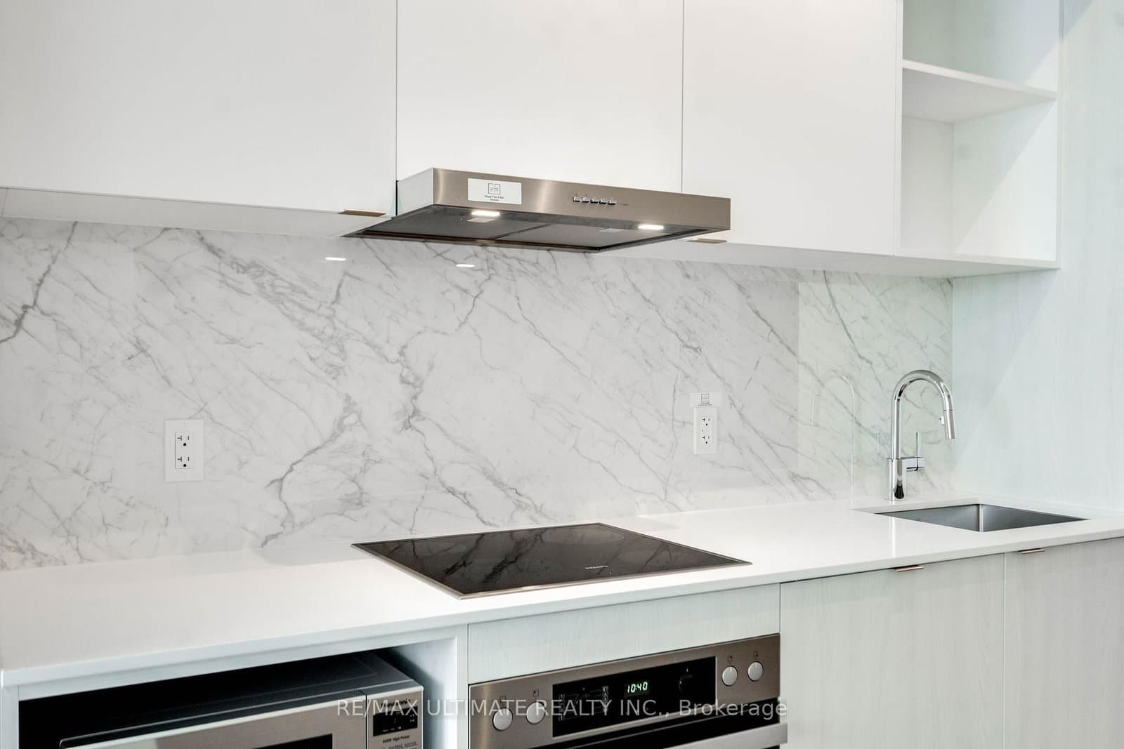 138 Downes Street, Unit 5908 thumbnail 11