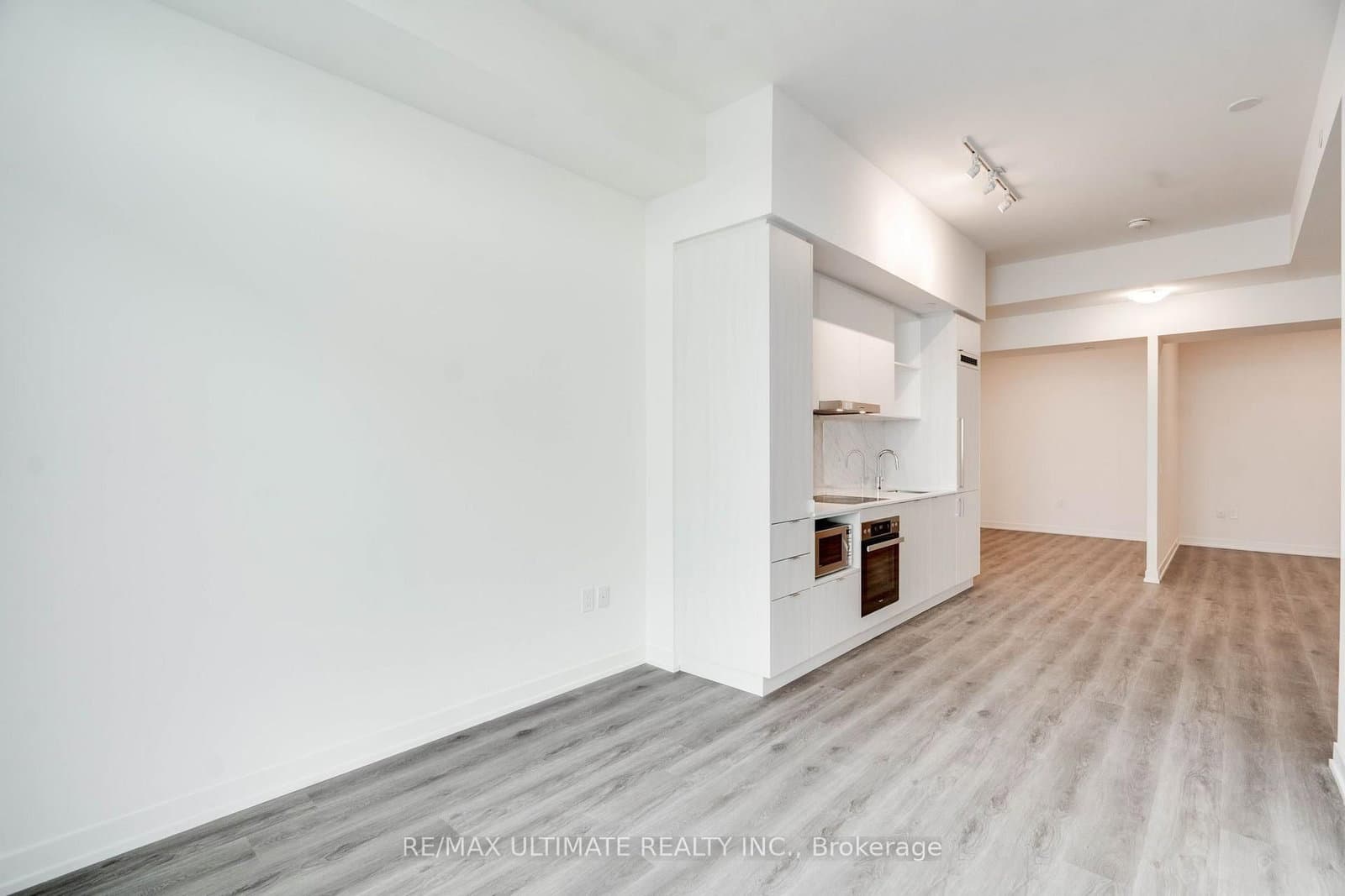 138 Downes Street, Unit 5908 thumbnail 12