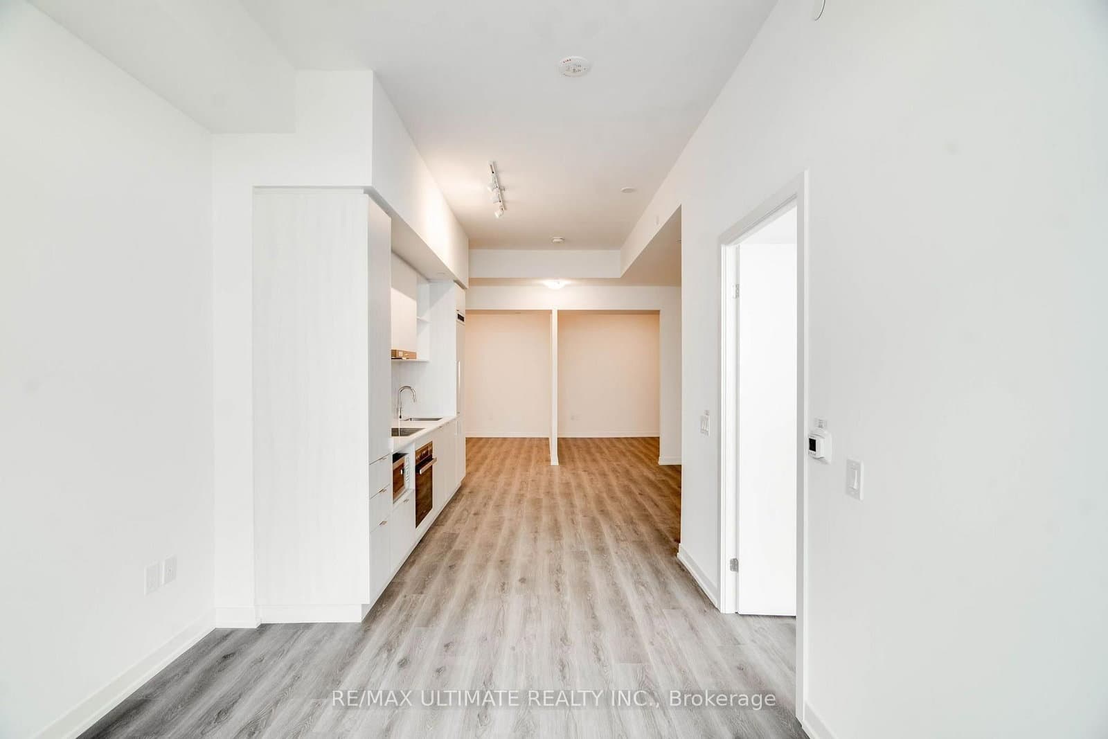 138 Downes Street, Unit 5908 thumbnail 13