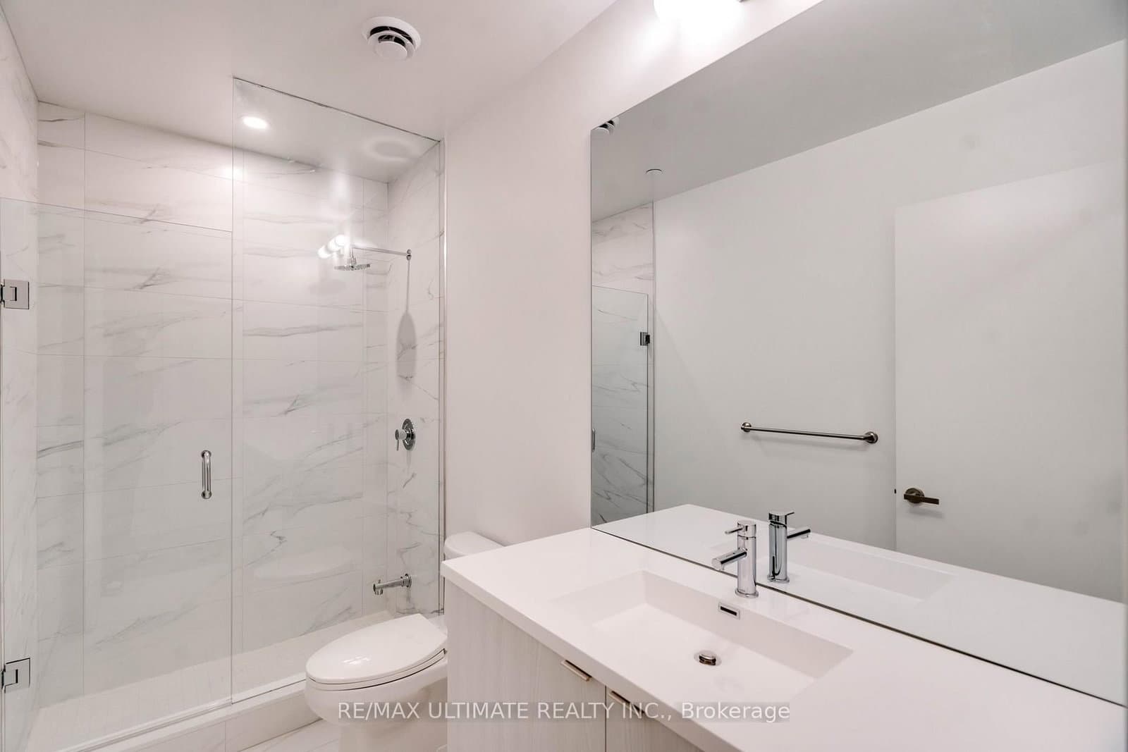 138 Downes Street, Unit 5908 thumbnail 5
