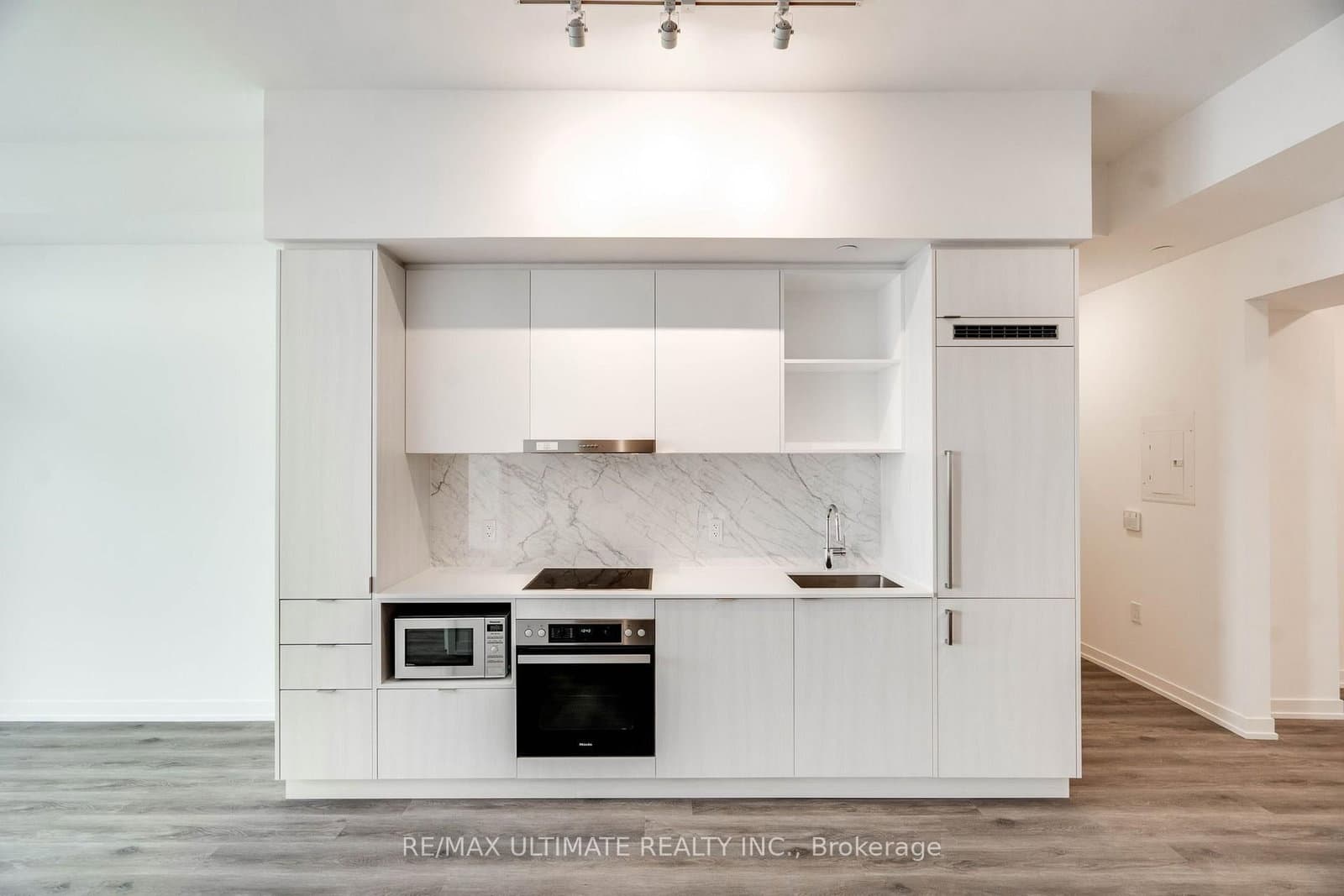138 Downes Street, Unit 5908 thumbnail 9