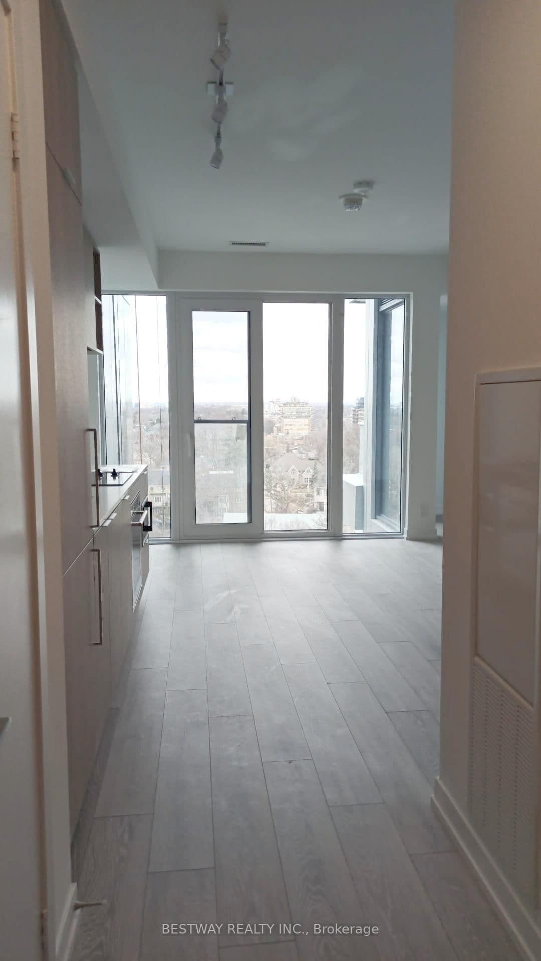 #1611 - 2020 Bathurst Street