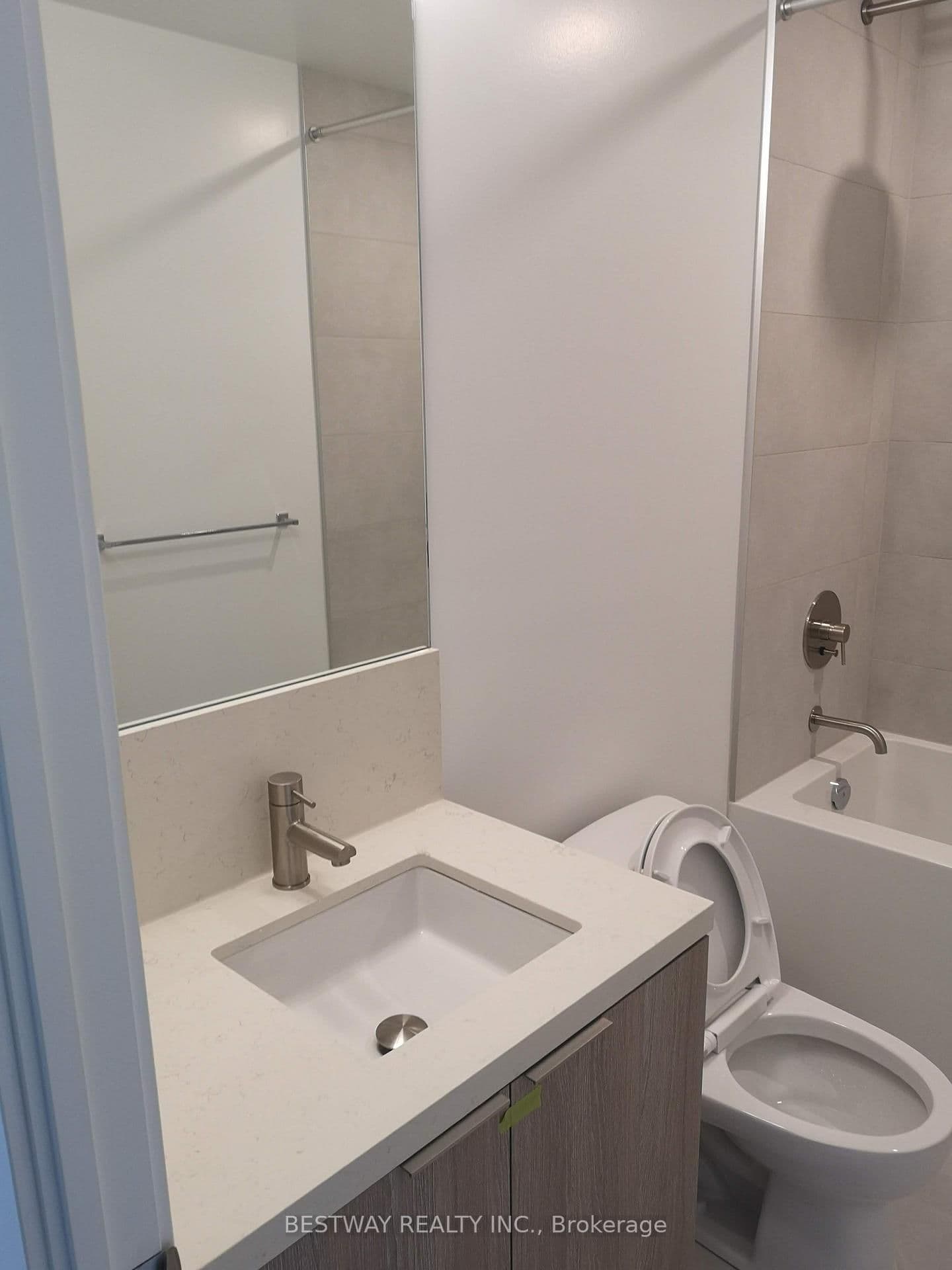 2020 Bathurst Street, Unit 1611 thumbnail 10