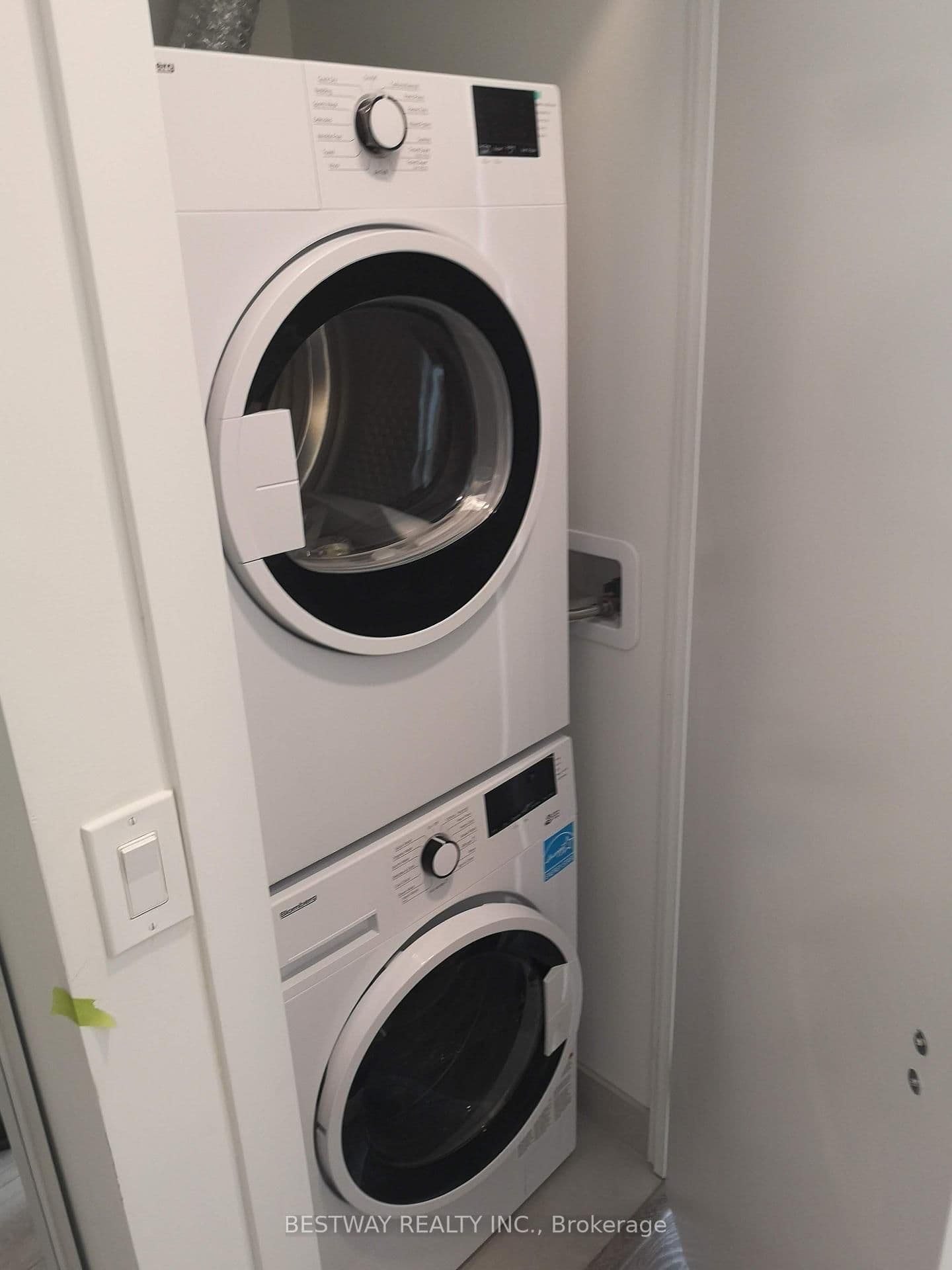 2020 Bathurst Street, Unit 1611 thumbnail 14