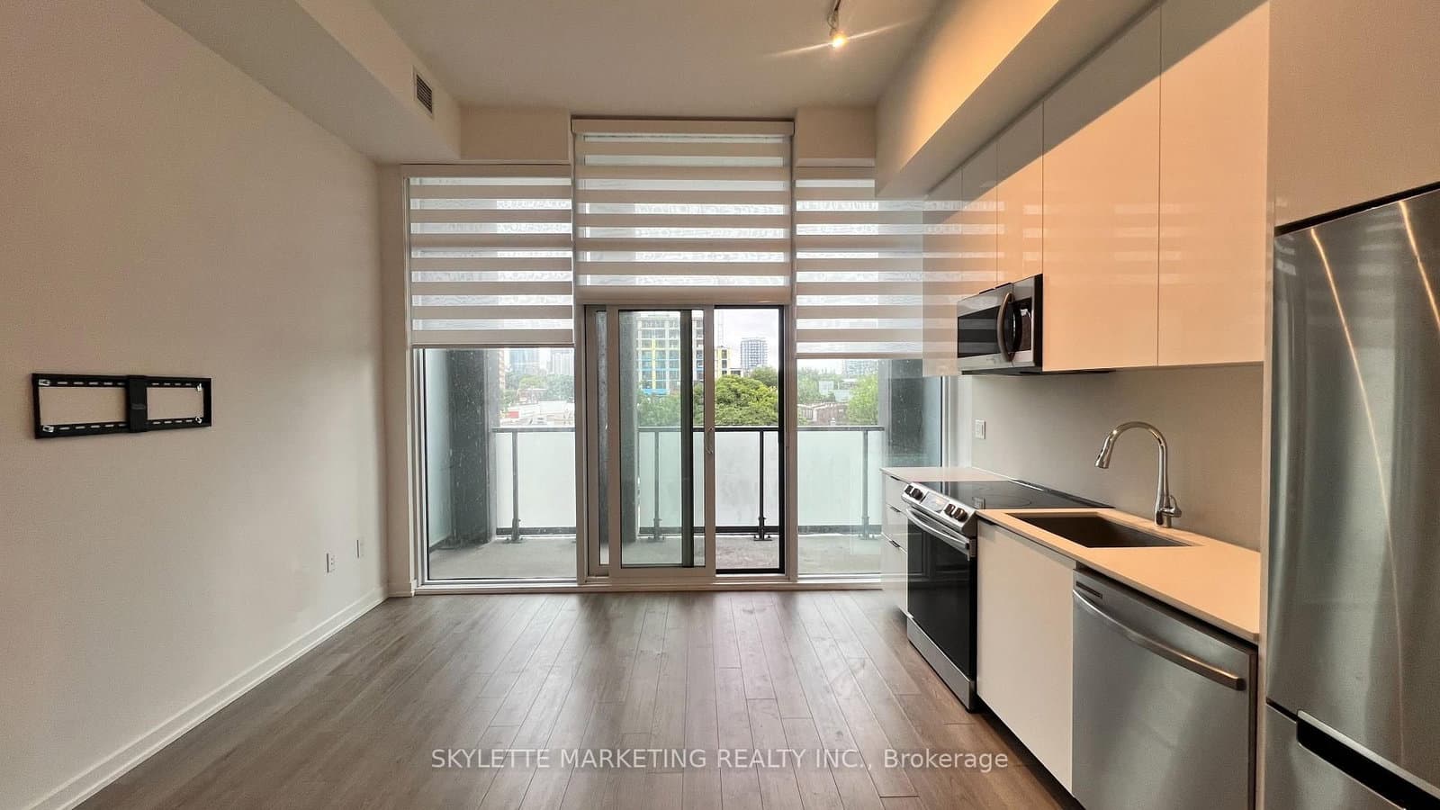 50 Power Street, Unit 425 thumbnail 3