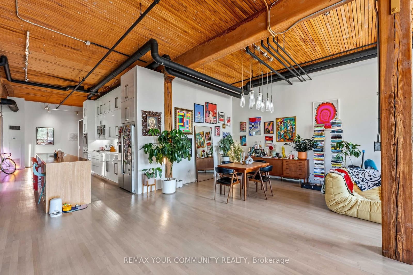 993 Queen Street W, Unit 301 thumbnail 16