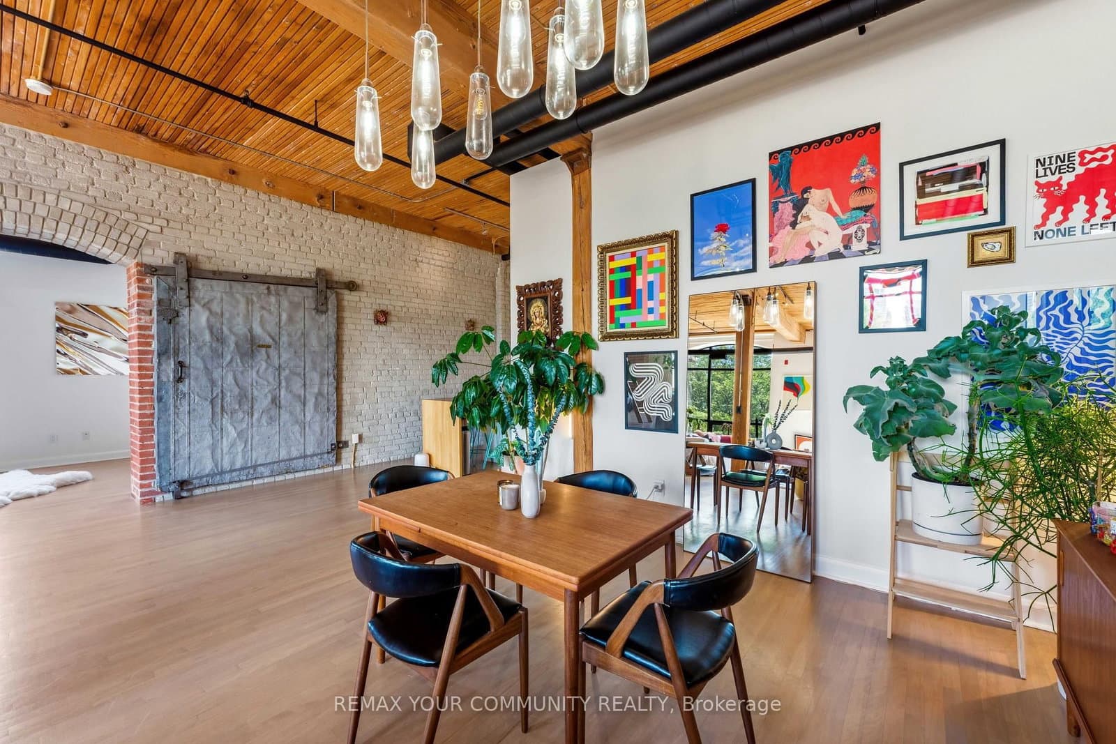 993 Queen Street W, Unit 301 thumbnail 19