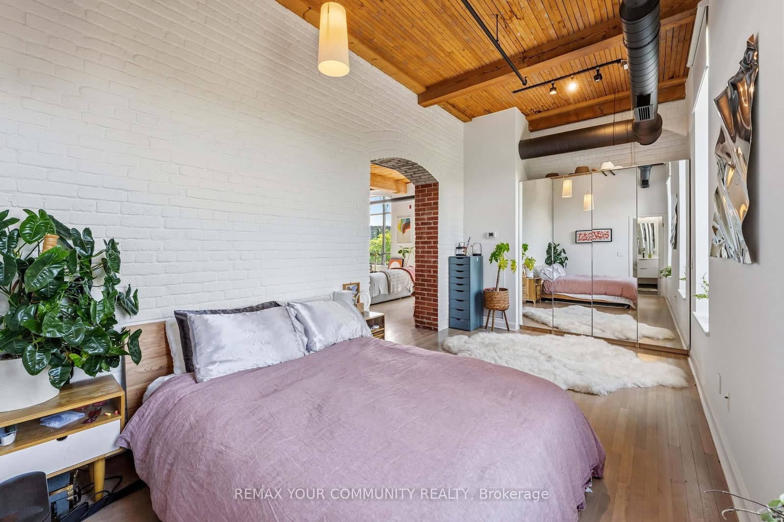 993 Queen Street W, Unit 301 thumbnail 31