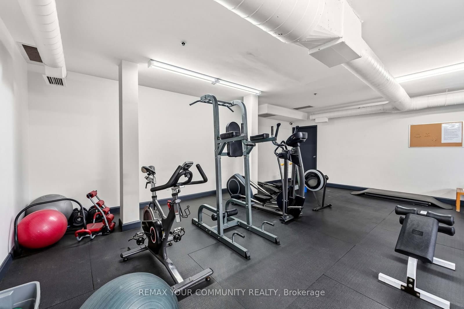 993 Queen Street W, Unit 301 thumbnail 41