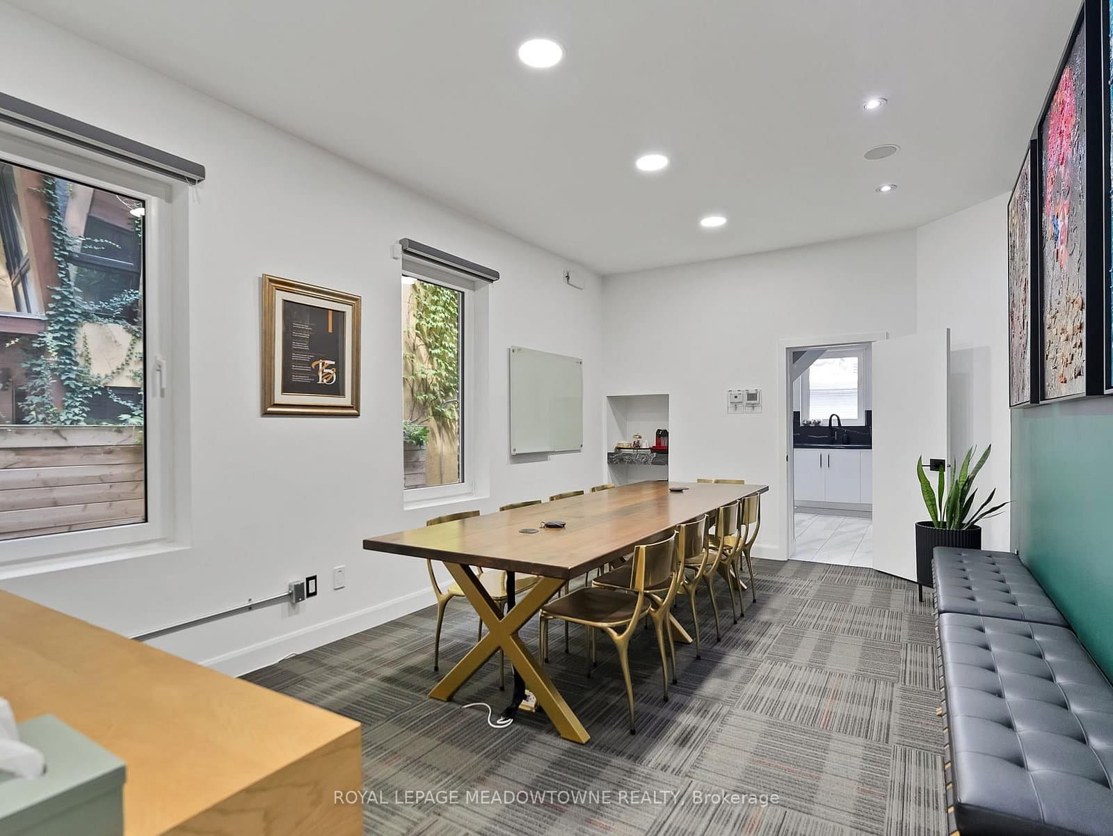 544 Richmond Street W thumbnail 10